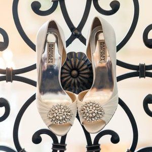 Badgley Mischka White Satin Pearson D'Orsay Pump